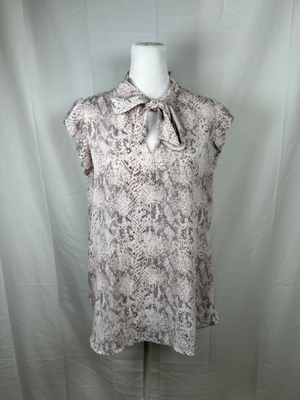 Loft Animal Print Sleeveless Blouse Women’s Small Pink Grey Bow Ruffle